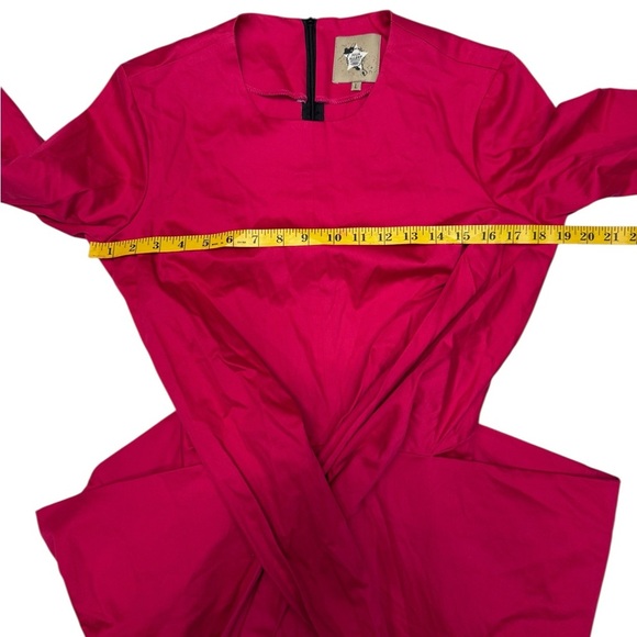 Julia allert.Fuchsia pink Tie Front Sheath Dress with 3/4 Sleeves - Picture 5 of 8